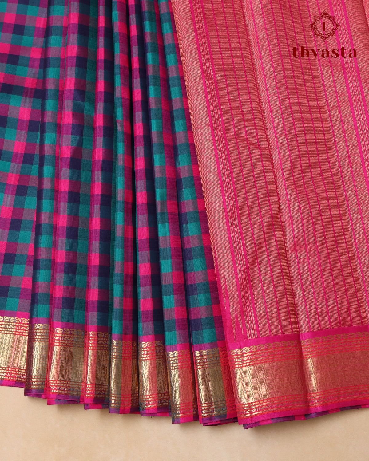 Pure Kanjivaram Silk - Classic Checks with Pink Gatti Border