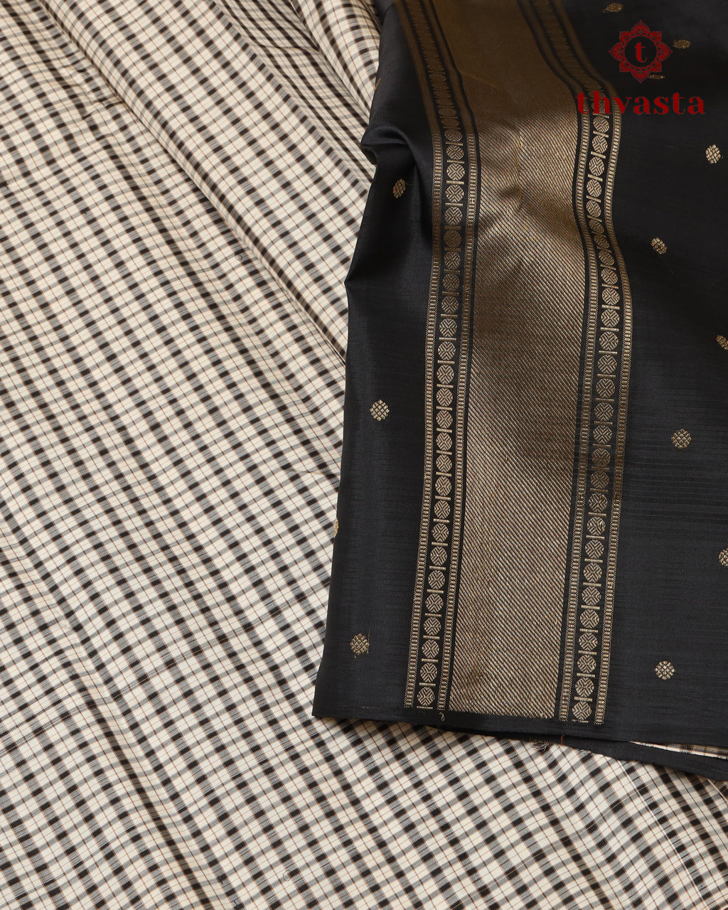 Pure Kanjivaram Silk - Black and White Podi Checks with Classic Black Pallu