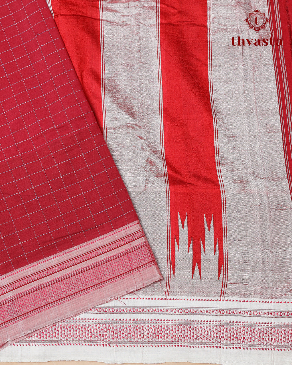 Handloom Pure Cotton Ilkal  - Red and white